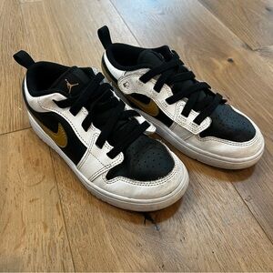Nike Kids Black and White Sneakers